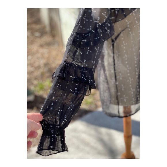 Cream Sheer Blouse Long Statement Sleeve Keyhole Bow Tiered Ruffle Neck Sz 38 - Picture 4 of 11